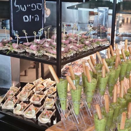 荷兹利亚希律酒店 Herzelia 外观 照片